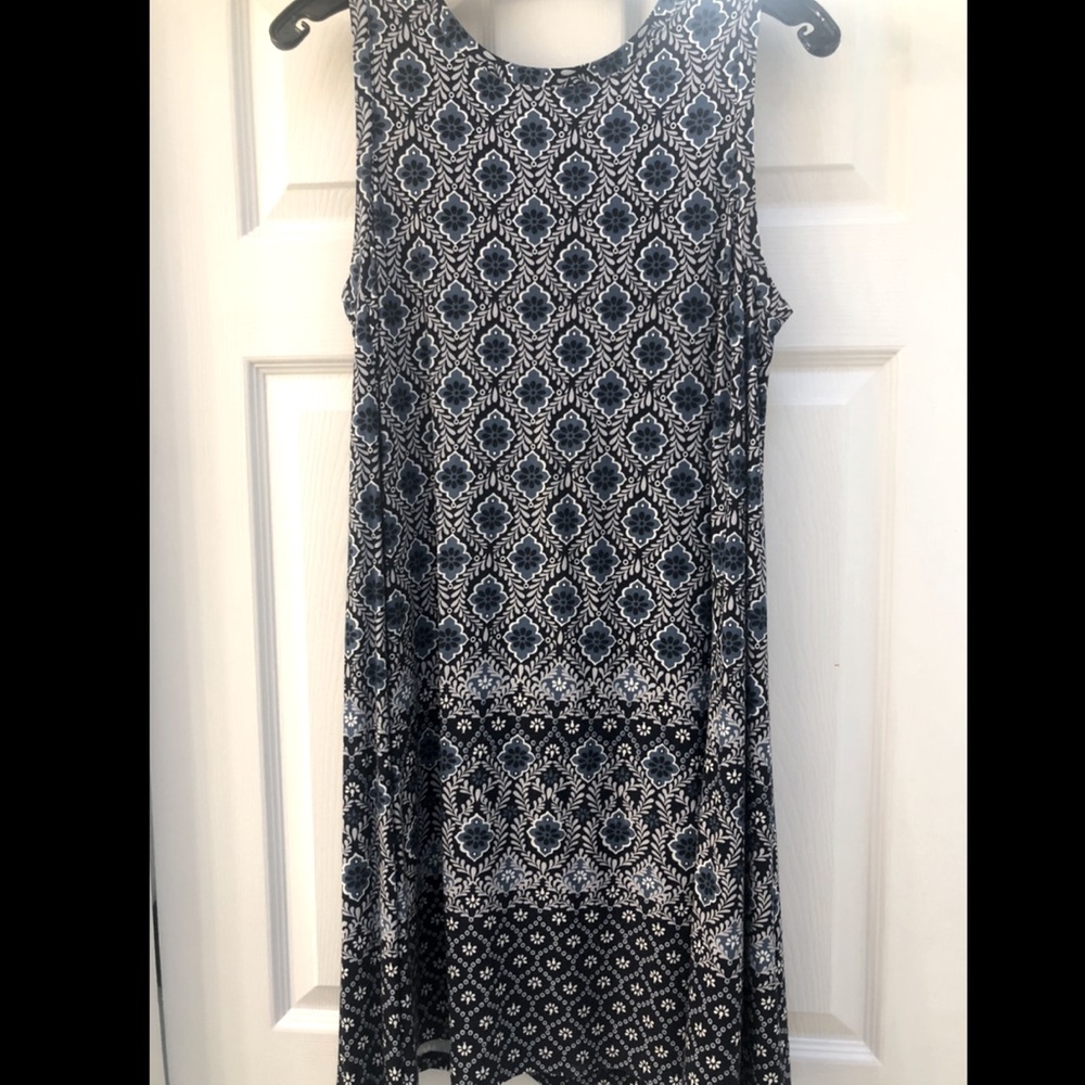 LOFT Patterned Swing Dress Size Small